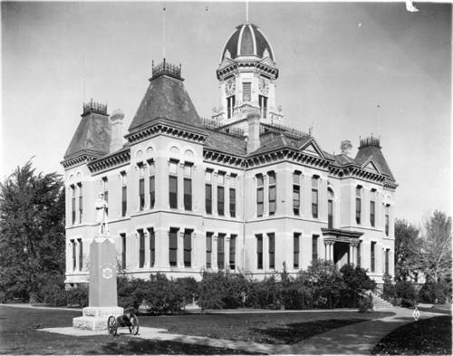 Boulder County Courthouse in 1933