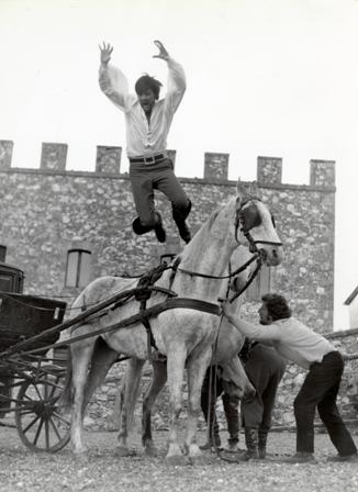 Behind-the-scenes filming of Reed’s movie Buckaroo: the Winchester Does Not Forgive, 1967
