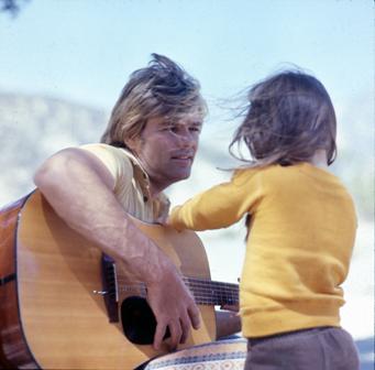 Dean Reed with his daughter Ramona, 1972