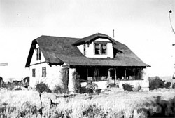 Historic image of the house on the Link Farm, built in 1925.