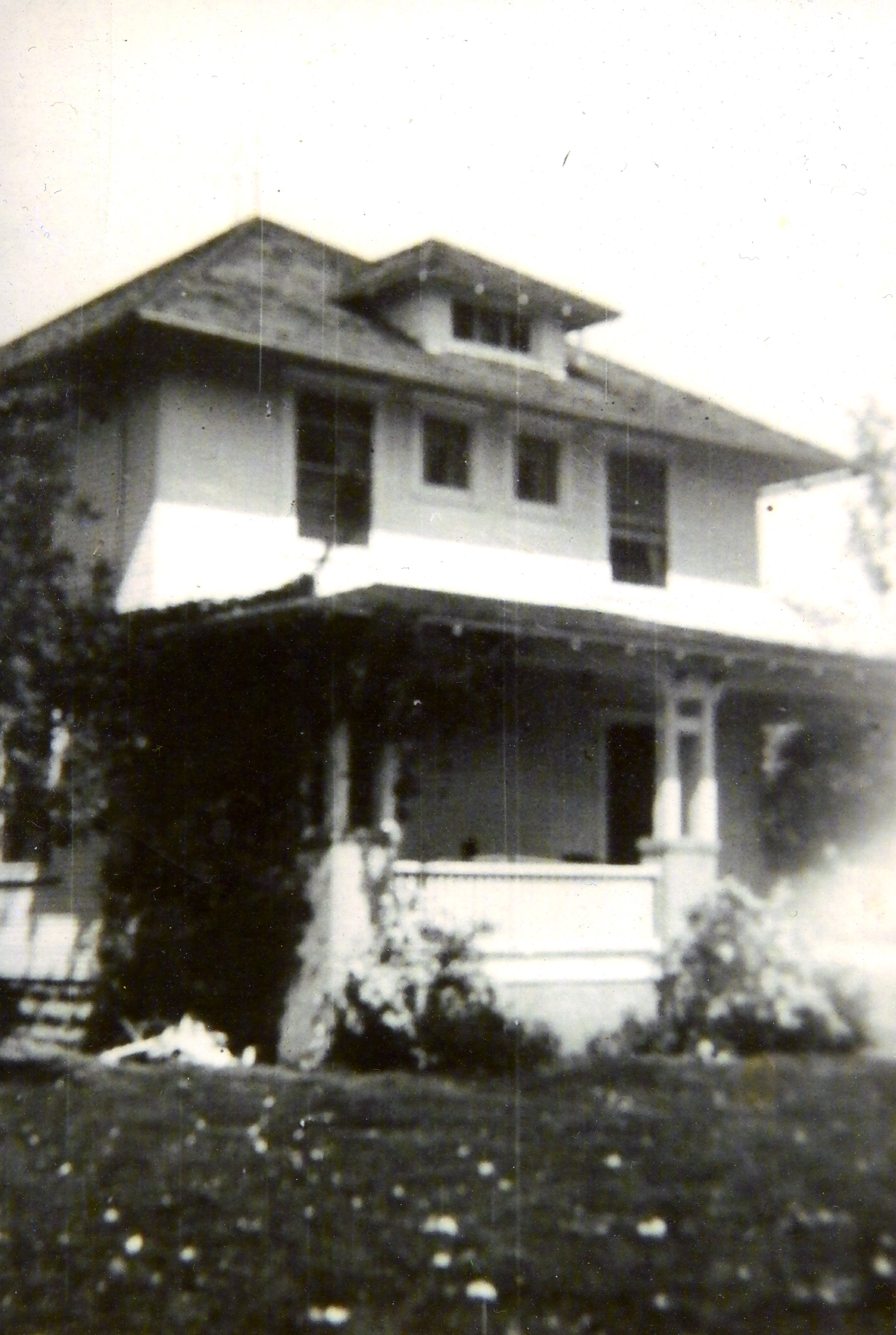 Historic photo showing the residence of Milo and Clara Mortensen built in 1915.