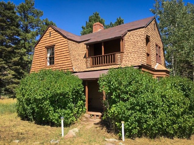Pines Ranch Lodge
