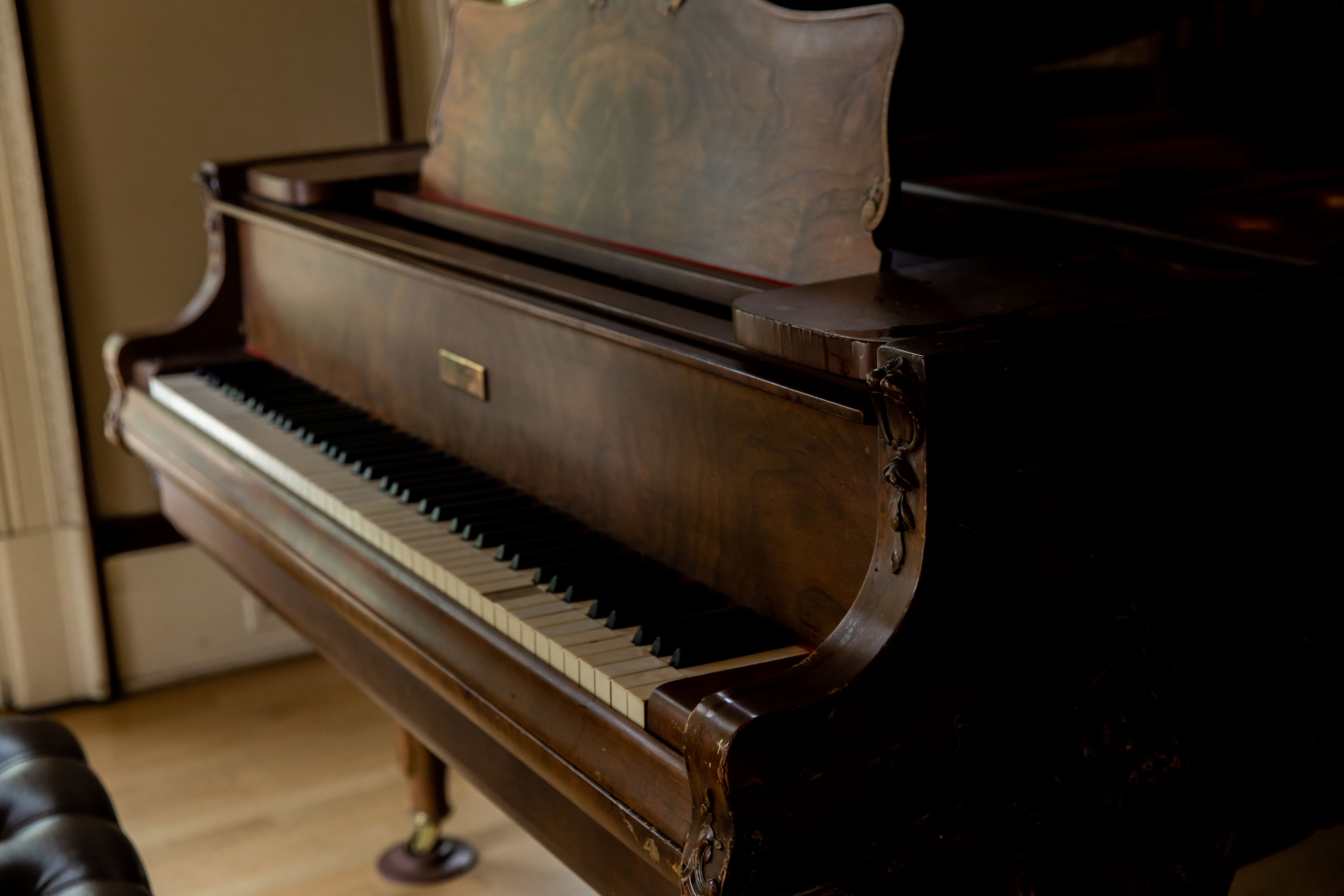 A piano in the Grant Humphreys mansion.