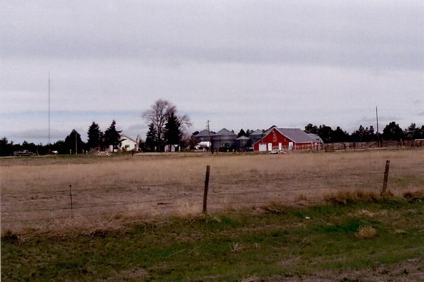 A view of Saffer Farms with the 1904 barn.