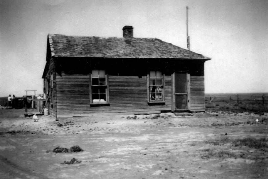 A front view of the house in the 1930s or 1940s.