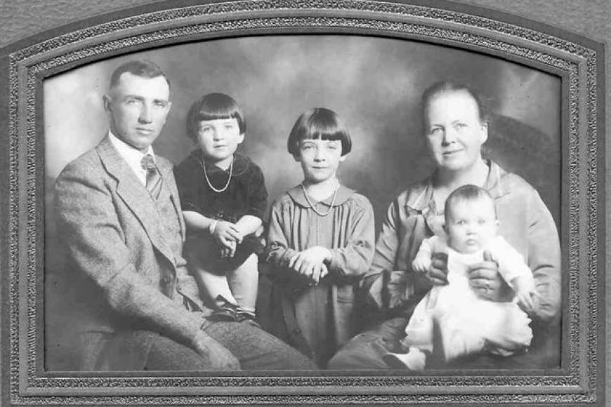 Carnes Family, left to right: Frank, Evelyn, Esther, Ellen, Lois.