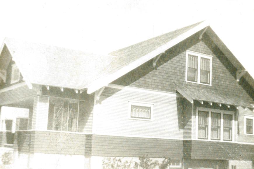 Historic photo of the house at Fairview Farms.
